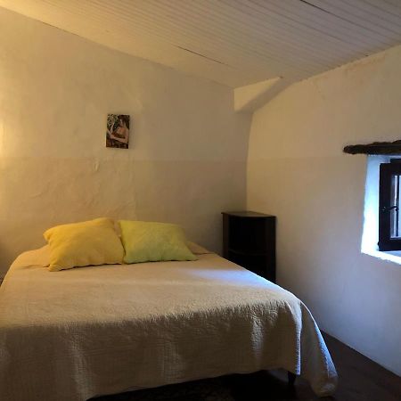 Belle De Nuit Bed & Breakfast Oppède Dış mekan fotoğraf