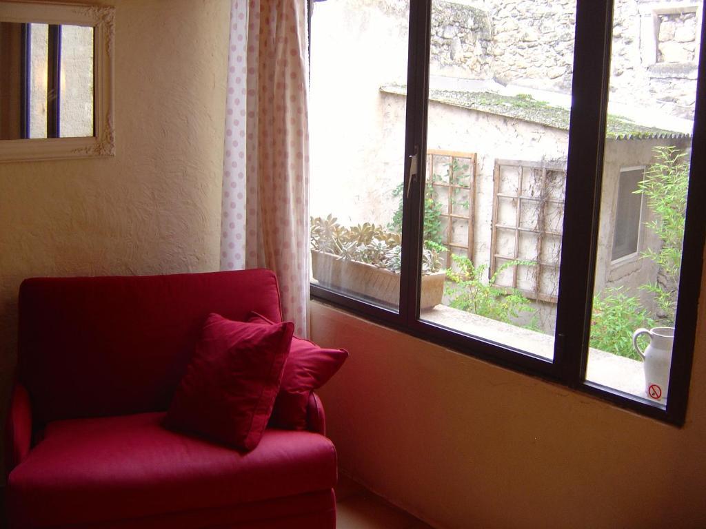 Belle De Nuit Bed & Breakfast Oppède Oda fotoğraf