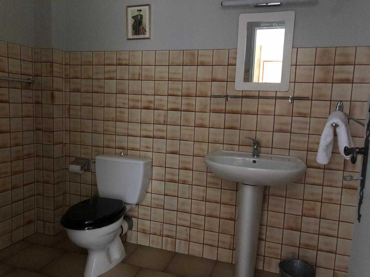 Belle De Nuit Bed & Breakfast Oppède Dış mekan fotoğraf